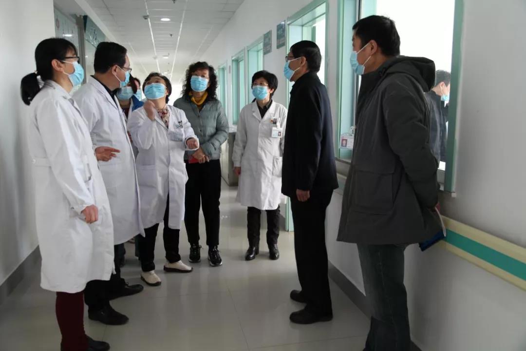 緊繃安全生產(chǎn)之弦 筑牢疫情防控之盾 我院開展節(jié)前綜合大檢查，全面壓實醫(yī)院管理責(zé)任